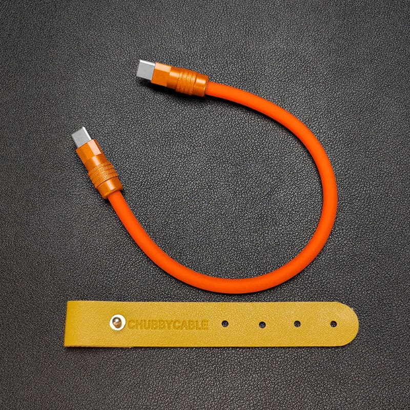 "Monochrome Chubby" Power Bank Friendly Cable - Silicone Material