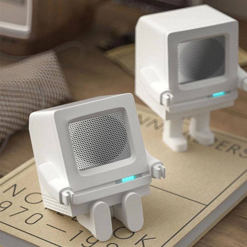 "Chubby" Retro Robot Speaker